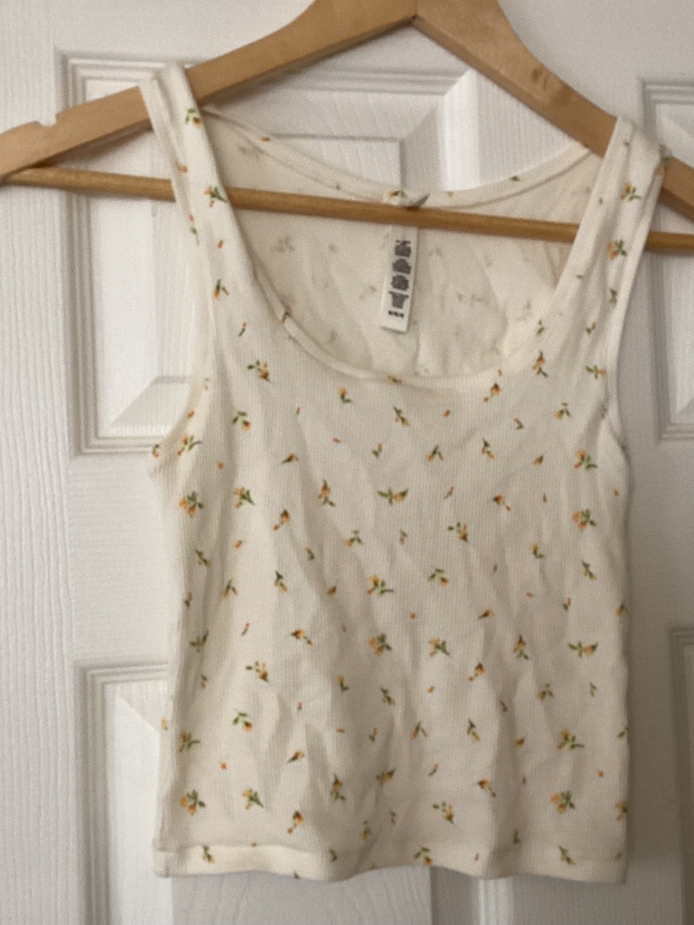 Skims top yellow ditsy marigolds flowers size medium